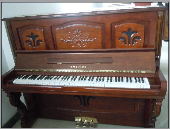 北京海资曼钢琴回收公司